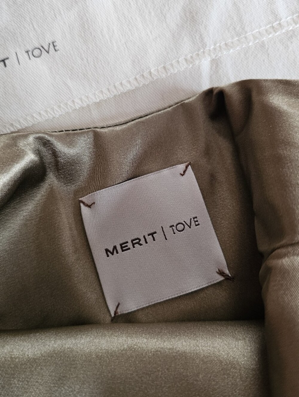 Merit X Tove signature limited-edition bag - Picture 3 of 7